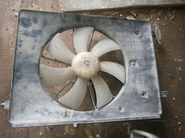 Диффузор радиатора Хонда Фит в Назрани 24057